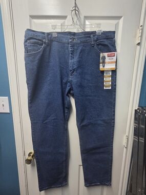 Wrangler Men's Straight Leg Dark Blue Jeans W42 X L32